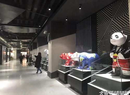 成都(dou)最(zui)文藝(yi)的老(lao)工廠(chang) 從無(wu)人問(wen)津到天翻(fan)地覆的文藝(yi)創(chuang)作熱(re)土(tu)